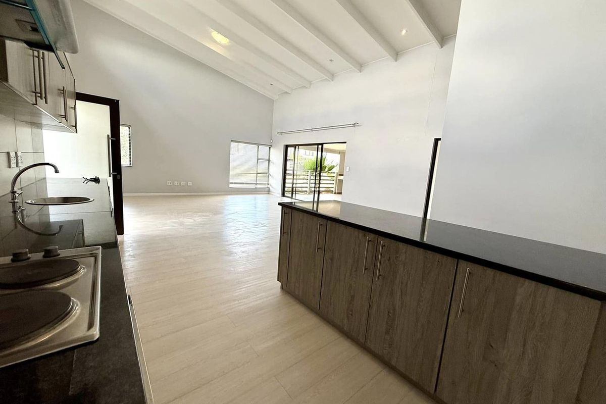 4 Bedroom House For Sale in Finkenstein Village - Photo 5