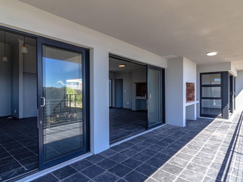 Luxurious, Brand New De Kelders Home - Photo 9