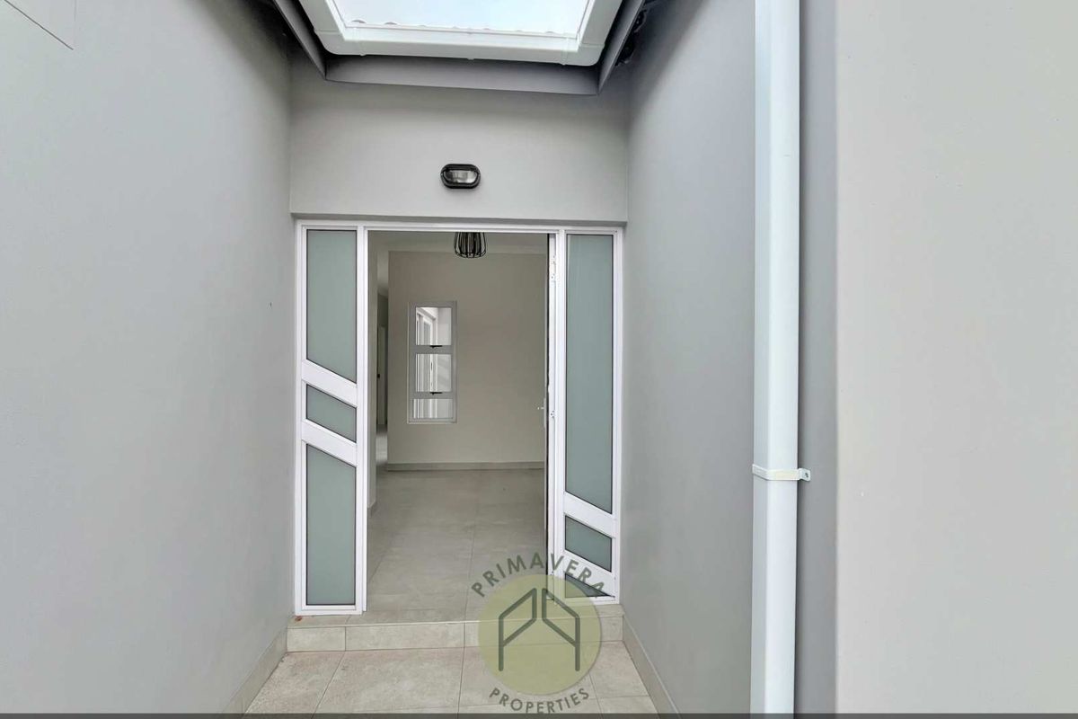 Brand New 3 Bedroom House WITH A FLAT For Sale in Ocean View, Swakopmund - Photo 2