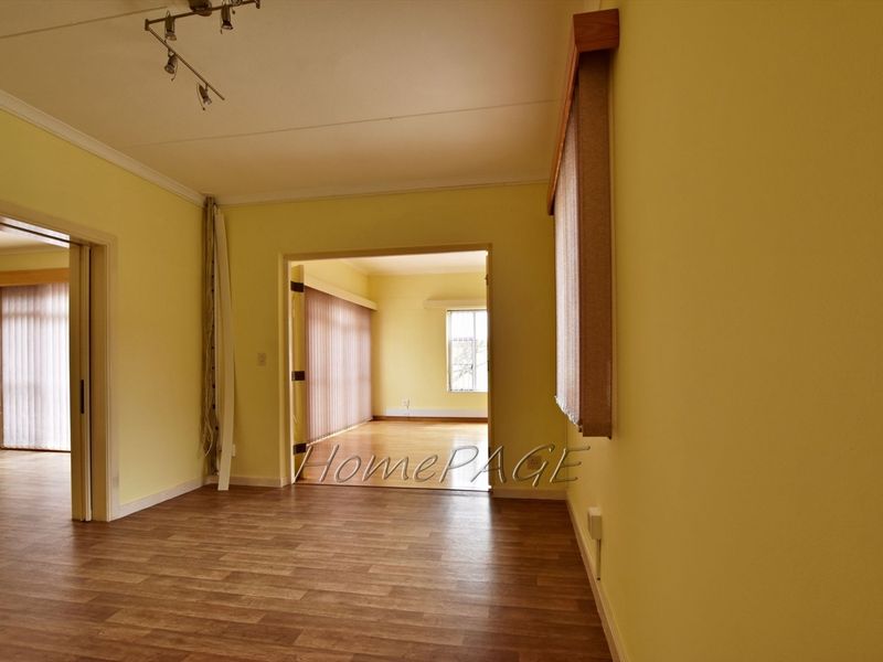 Central, Swakopmund:  Home Zoned GENERAL RESIDENTIAL with OFFICE USE is for Sale - Photo 8