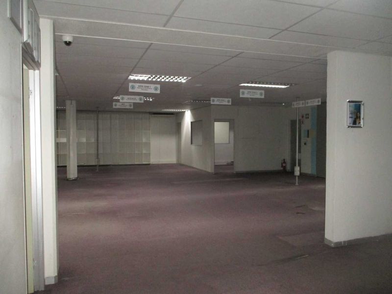 Building to Rent- Windhoek Central | Prime Commercial Property (Negotiable) - Photo 10