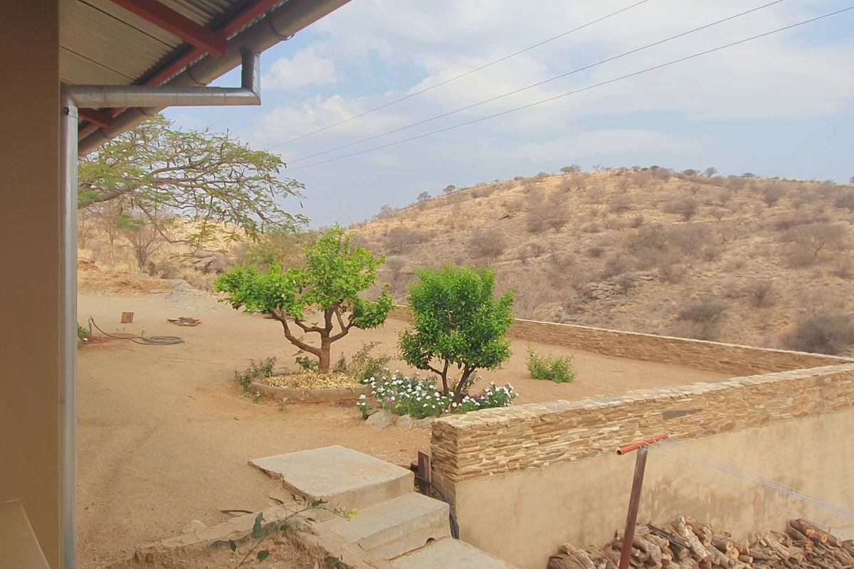 For Sale @ Valuation: Unique Lifestyle Property on 25 ha at Windhoek's Doorstep - Photo 5