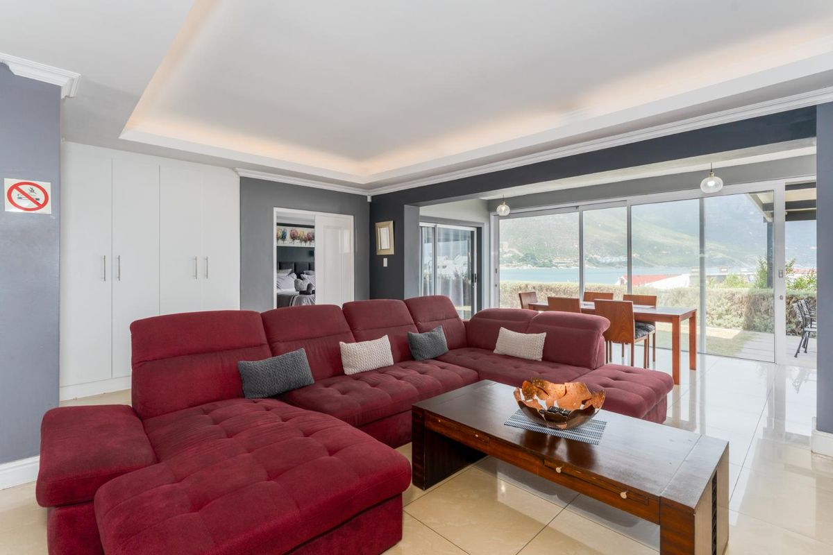 Luxury Investment Property in Hout Bay - Photo 3