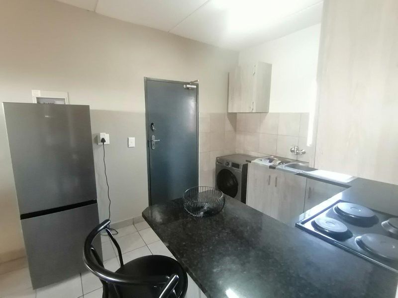 Charming well-maintained 2-bedroom apartment - Photo 10