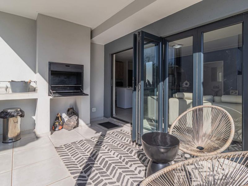 Perfect location and pristine estate home for the larger family. - Photo 9