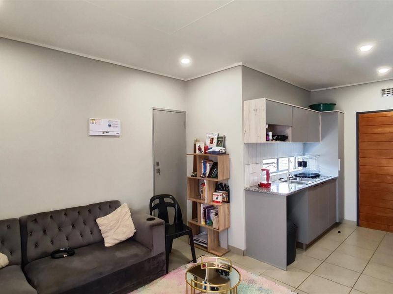 House For Sale in Albertsdal, Alberton - Photo 4