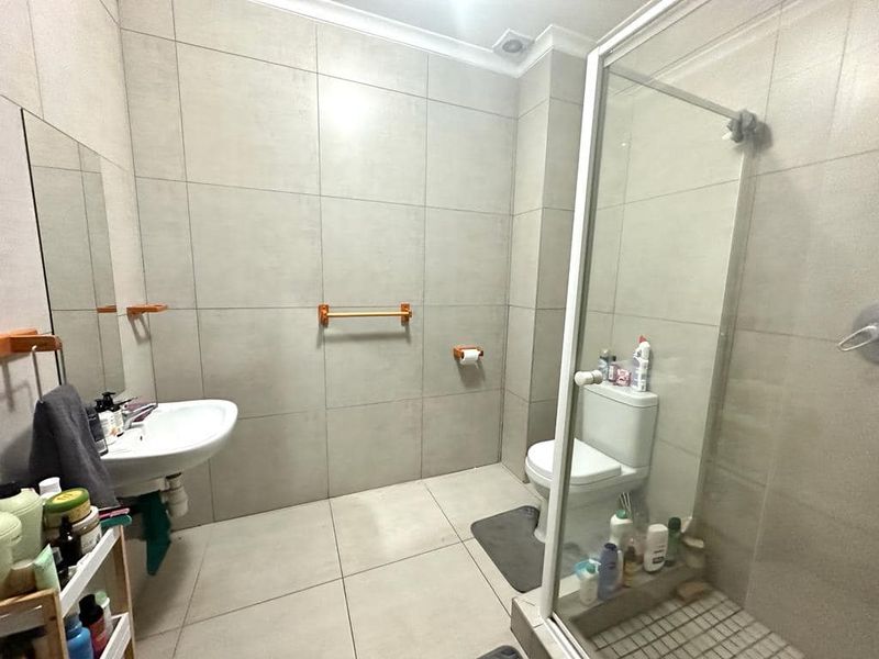 2 Bedroom Townhouse For Sale in Rocky Crest - Photo 8