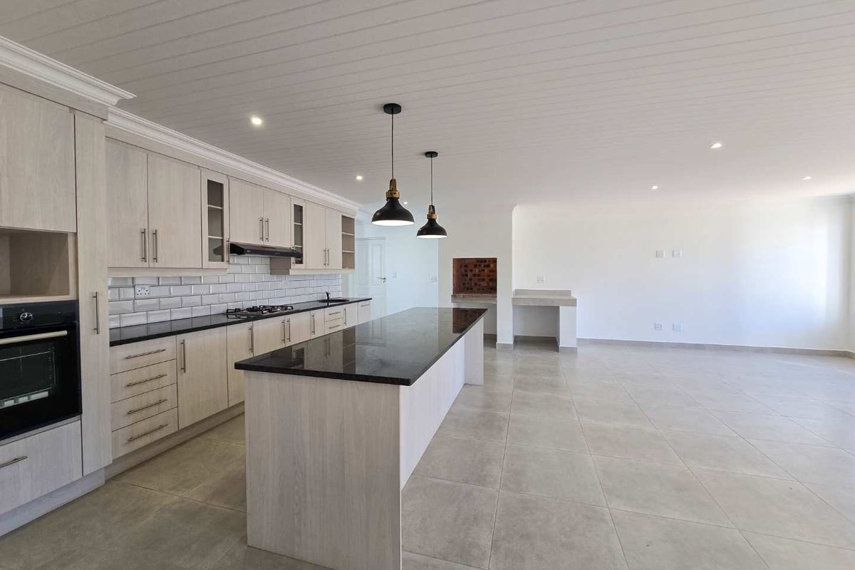 Newly built - Modern family home for sale in Stilbaai-Wes. - Photo 5