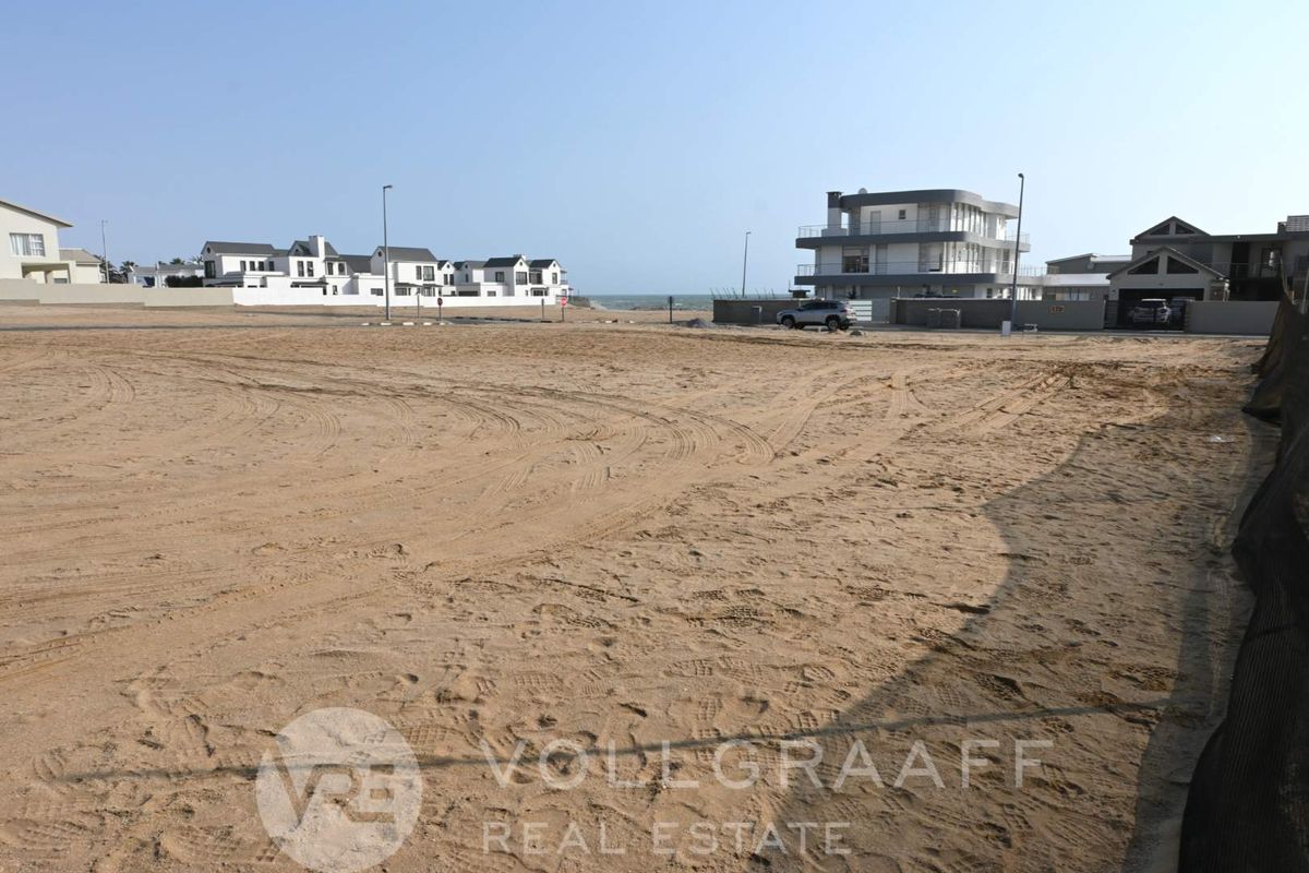 Vacant Residential Plot Steps from the Shore - Photo 3