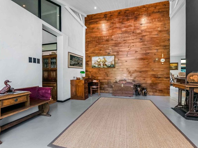 A CHARMING HOME FILLED WITH NATURAL LIGHT AND SET IN A PEACEFUL SETTING - Photo 2