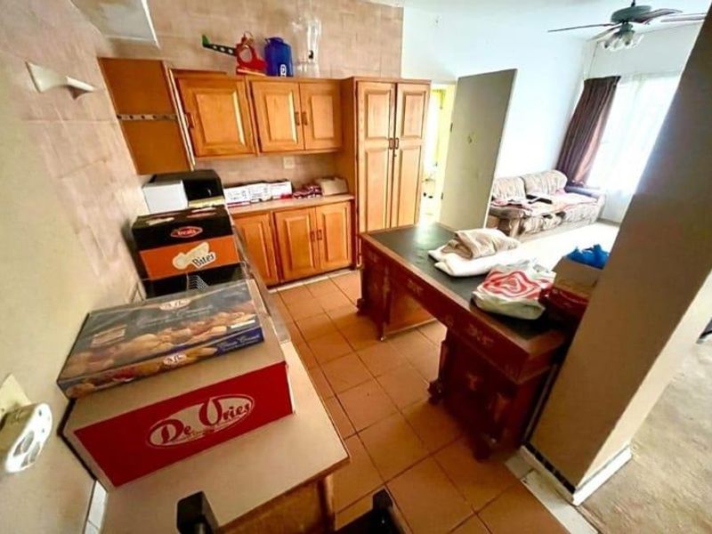 4 Bedroom House for Sale in Alan Manor - Photo 8