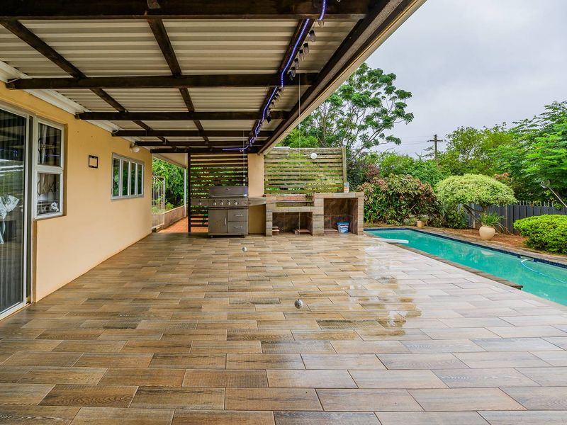 Contemporary 3 bedroom 2 bathroom home with flatlet for sale in Park Hill - Photo 6