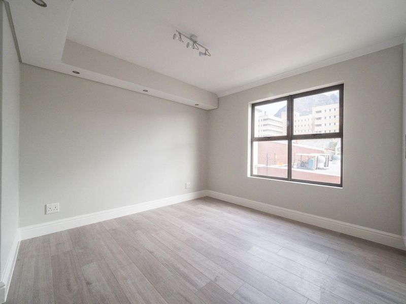 North-Facing 2-Bedroom Apartment with Mountain Views at Madison Place - Photo 10