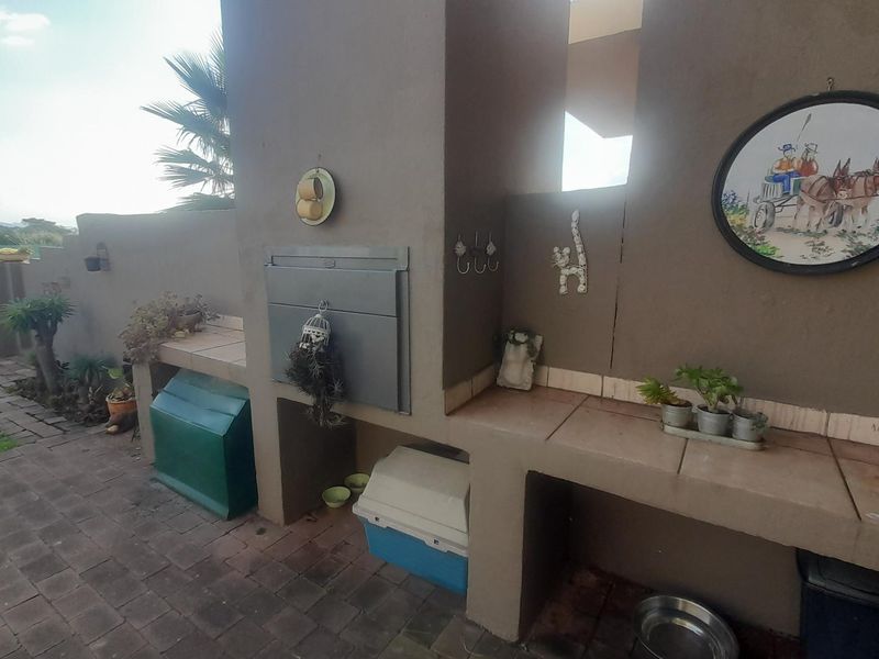 "Your Dream Home Awaits: 2-Bedroom Apartment in Melodie Waters" - Photo 2