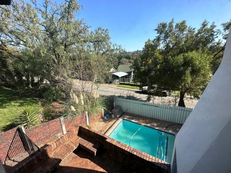 Spacious 4 Bedroom Family home with a cottage! - Photo 7