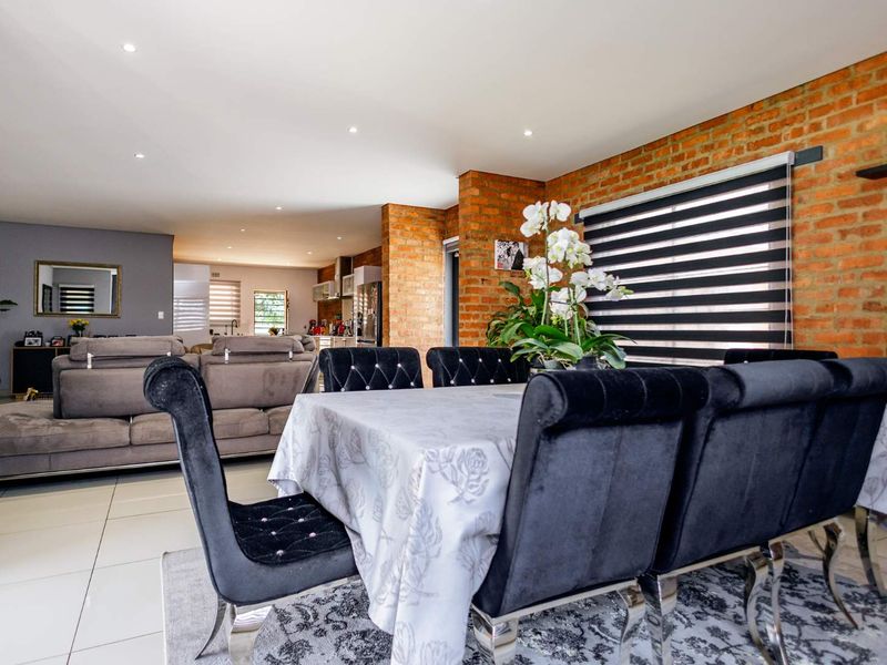 Beautiful and Modern Cluster for Sale in Brackenhurst - Photo 8