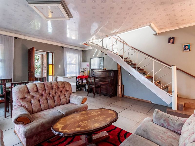 Double Story Bethelsdorp Property For Sale R650 000 - Photo 4