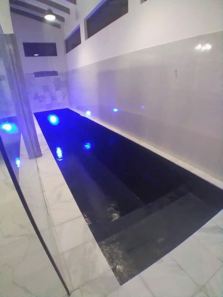 Indoor swimming pool 