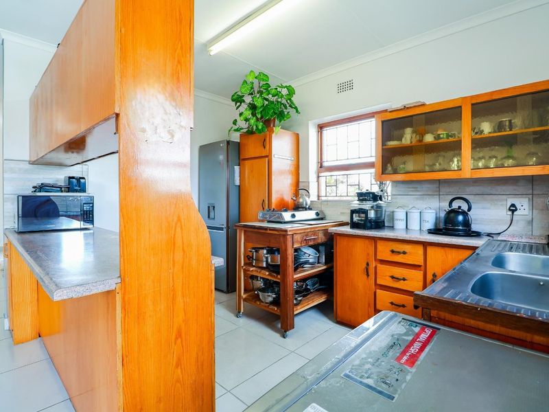 A home for the whole family to enjoy - Photo 8