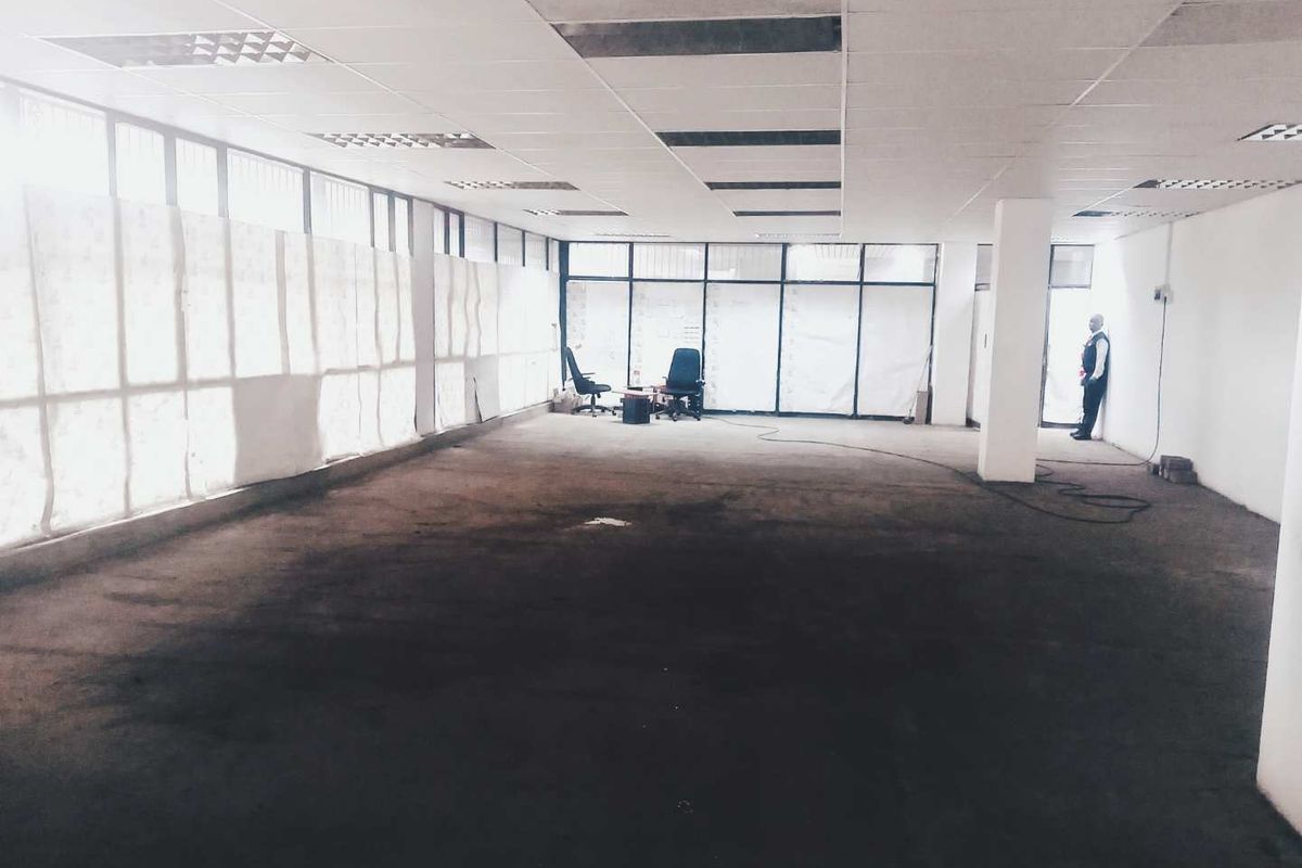 Premium 200 m2 Retail or Office Space To Let | Boksburg | Prime Commercial Location | High Exposure  Quick Look at Key Amenities  Strategically located - Photo 3