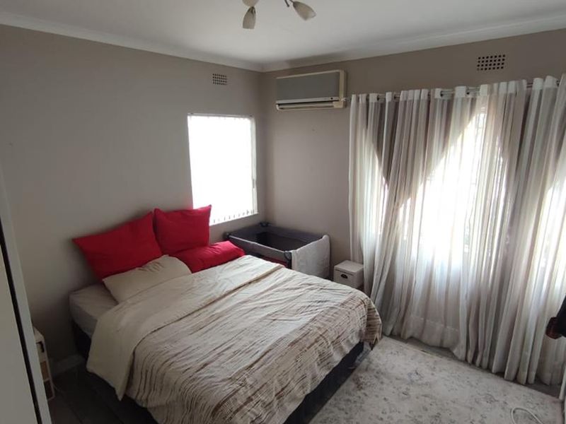 LOOKING FOR A LOVELY, EASY-TO-OWN APARTMENT IN A PEACEFUL NEIGHBOURHOOD? LOOK NO FURTHER! - Photo 5