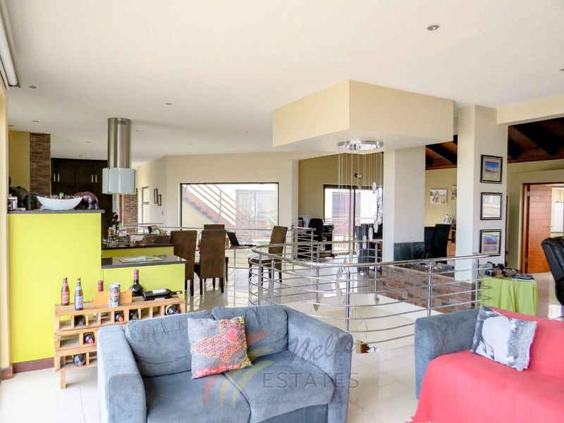Spacious Family Home For Sale in Vogelstrand, Swakopmund - Photo 5