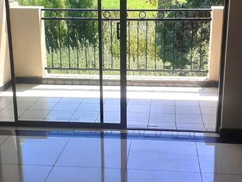 2 Bedroom Apartment for Sale in Noordwyk - Midrand. - Photo 7