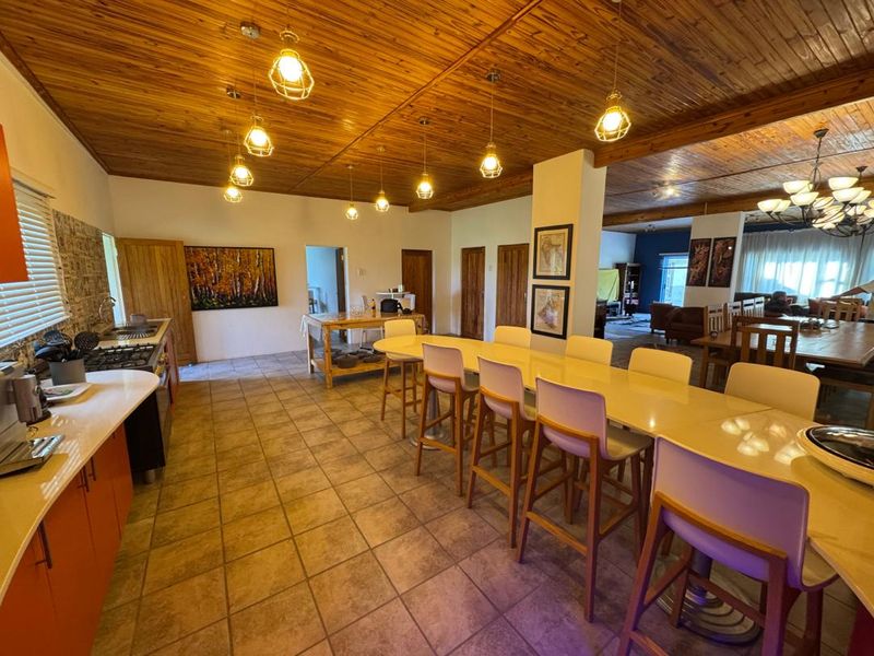 This 135 hectare agricultural plot near Otavi delivers exactly what serious buyers look for — strong water, usable land, and a comfortable, modern homestead. - Photo 10