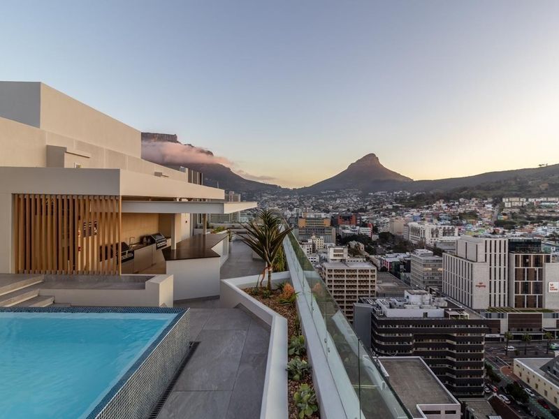 Modern Fully Furnished 1-Bedroom Apartment in Cape Town City Centre - Photo 1