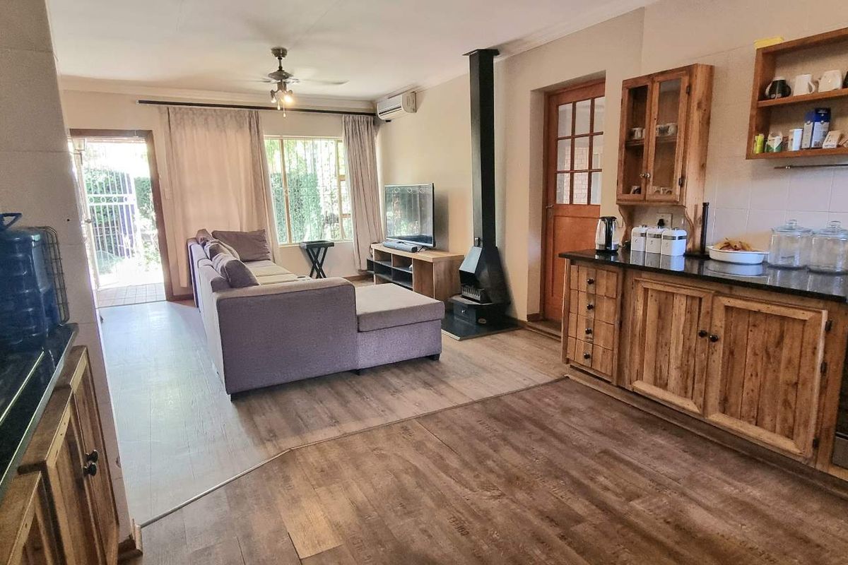 COMFORT, SPACE AND OPPORTUNITY KNOCKING - Photo 3