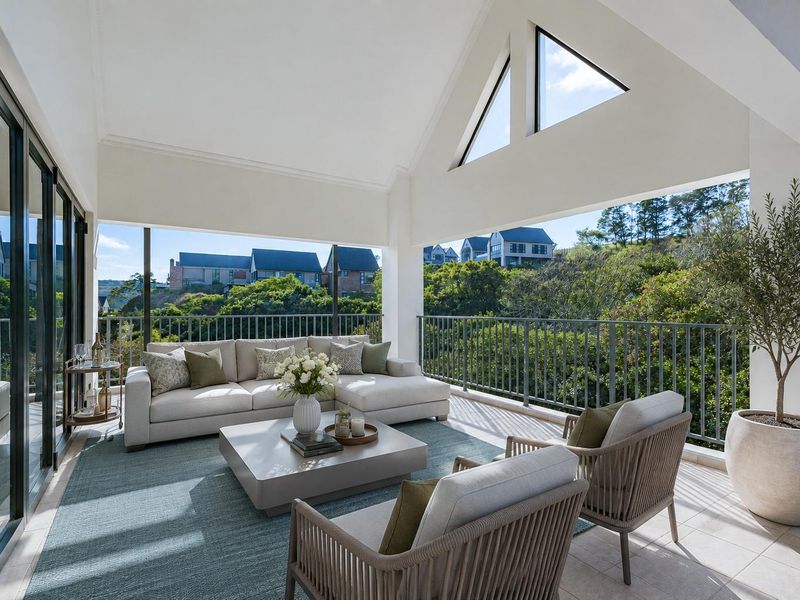A Sophisticated Residence for the Modern Family - Photo 6