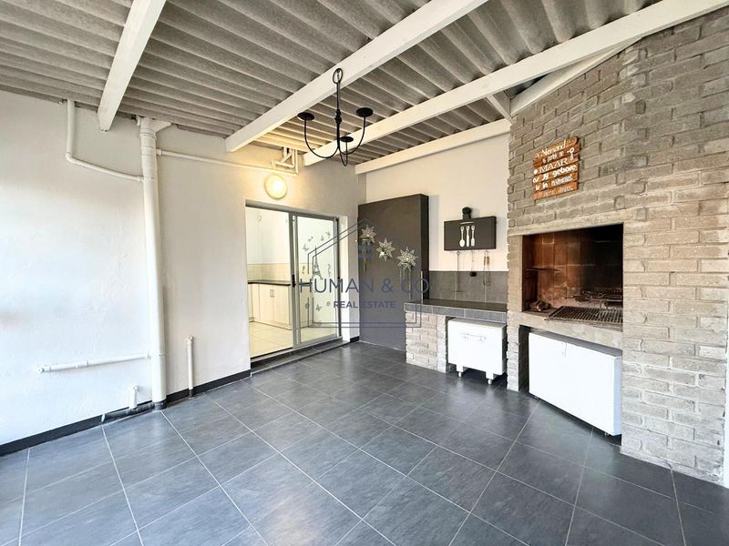 Ideal Starter Home near schools and town center - Photo 10
