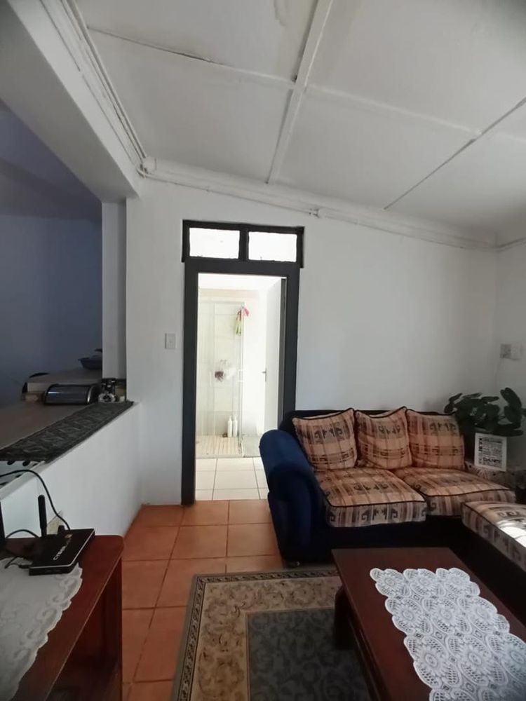 Unit 7 open plan living area 