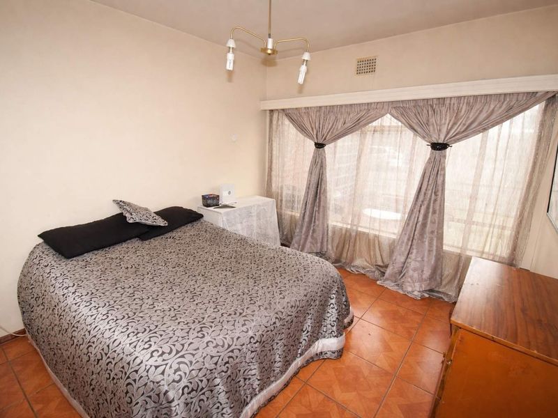 Charming 1-Bedroom Apartment in Prime Location - Photo 9