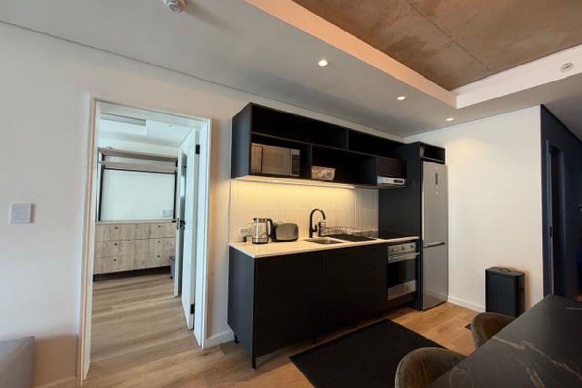 **Experience Modern Luxury Living at Station House** - Photo 5