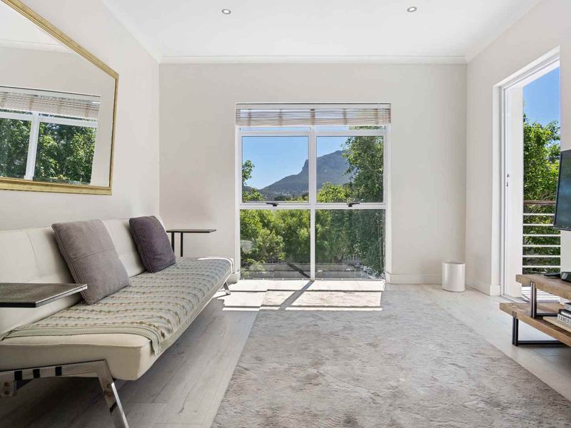 Modern Duplex apartment in Secure Hout Bay Estate - Photo 2