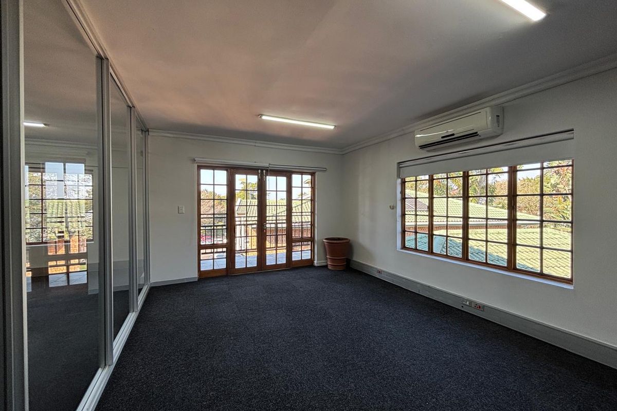 Prime A-Grade Offices in Top Location – Book Your Viewing Today! - Photo 4