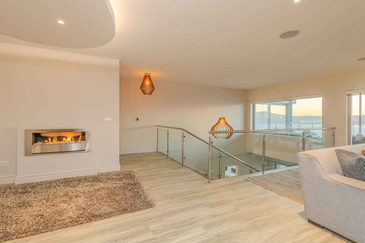 Elevated Luxury with Breathtaking Langebaan Lagoon Views - Photo 4