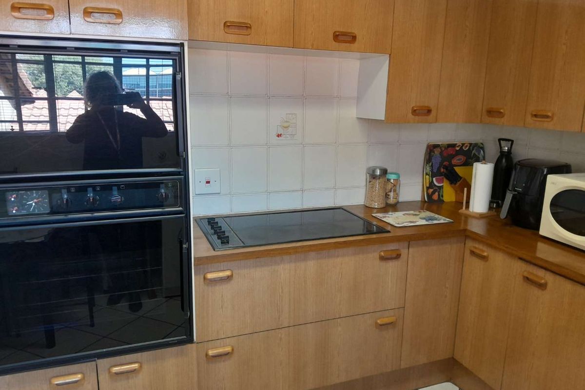 3 Bedroom facebrick apartment for sale in New Redruth - Photo 3