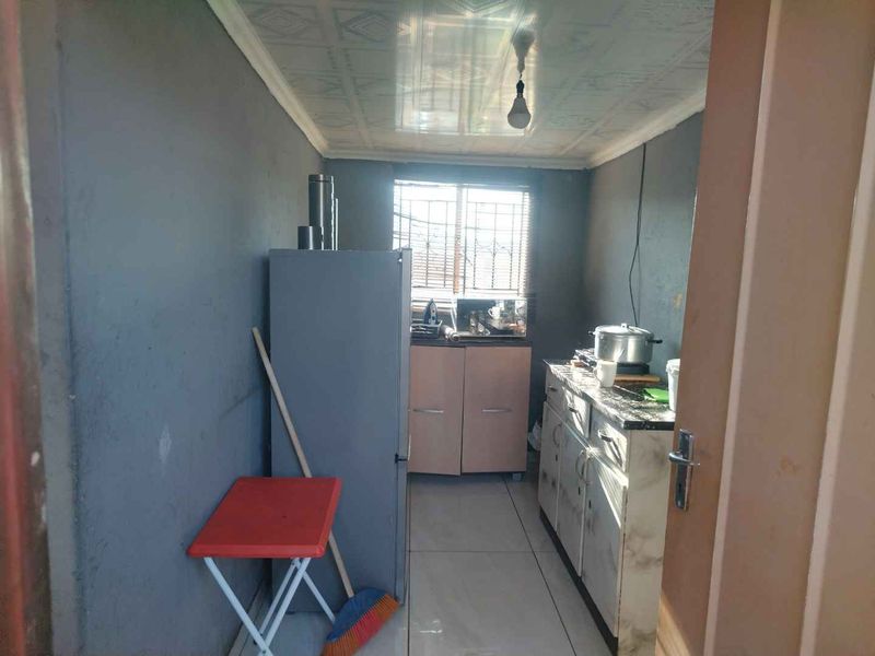 3 bedrooms house for sale in Soshanguve East - Photo 2