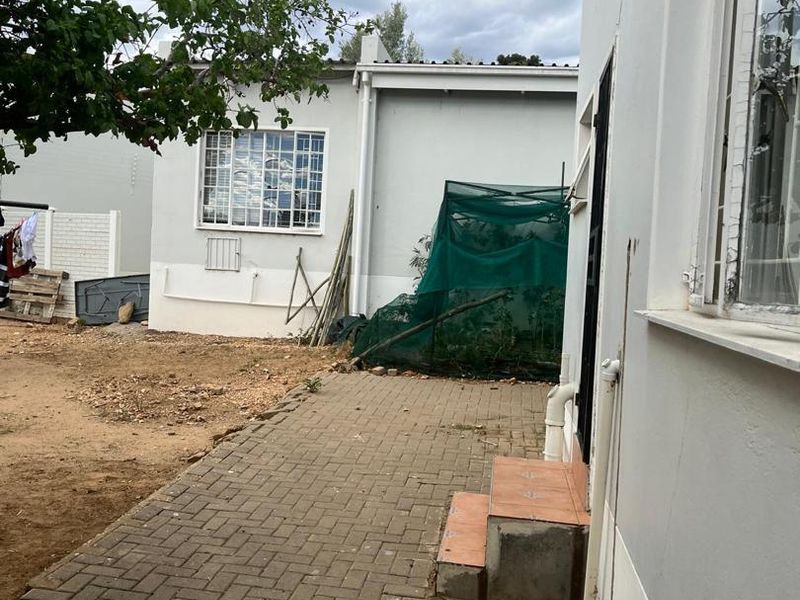 3-Bedroom House For Sale - Photo 4