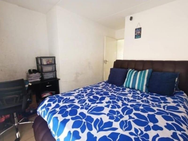 2 Bedroom Townhouse for Sale in Mondeor Johannesburg South - Photo 9