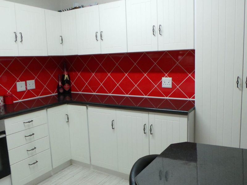 Perfect for the extended family and still earn an income - Photo 3
