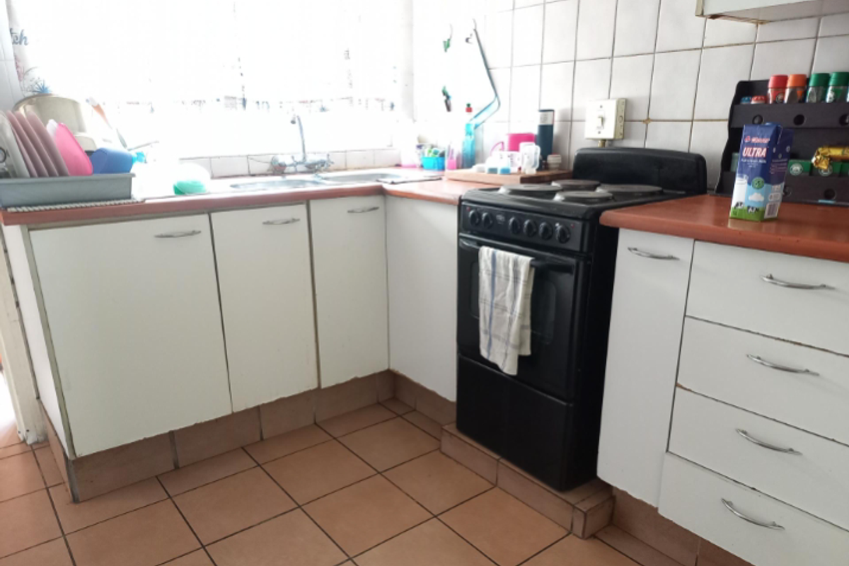 Sunny And Cosy - Photo 3