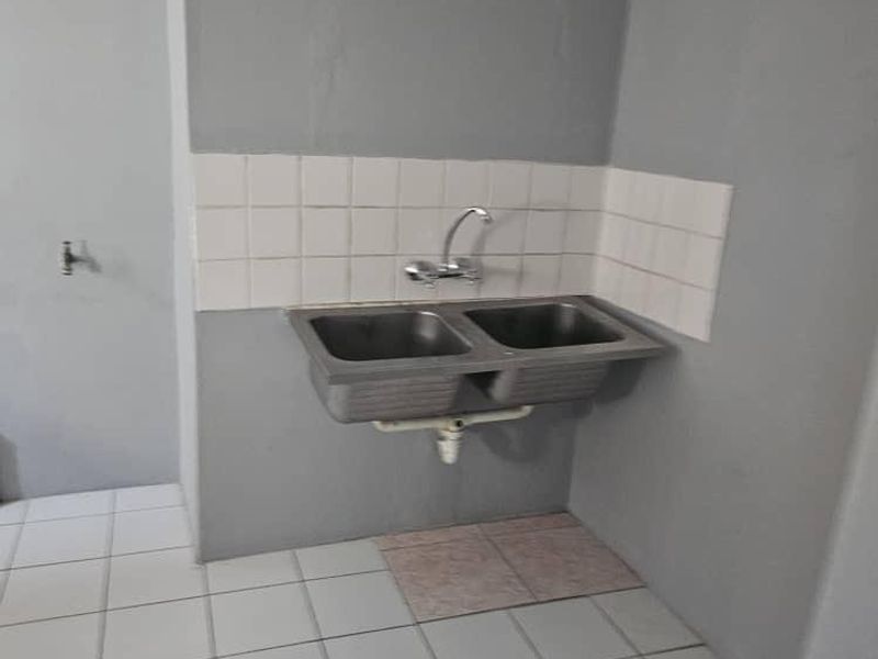 3 Bedroom House for Sale - Photo 3