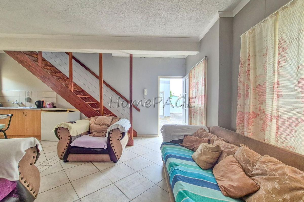 Hermes, Walvis Bay:  3 Bedr Townhouse In Mola Mola Complex is for sale - Photo 4