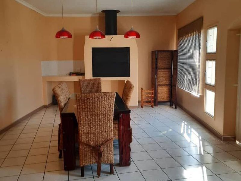 🏡 FOR SALE: Modern Townhouse in Olympia – NAD 3,255,000 (Negotiable, Excl. Costs) - Photo 7