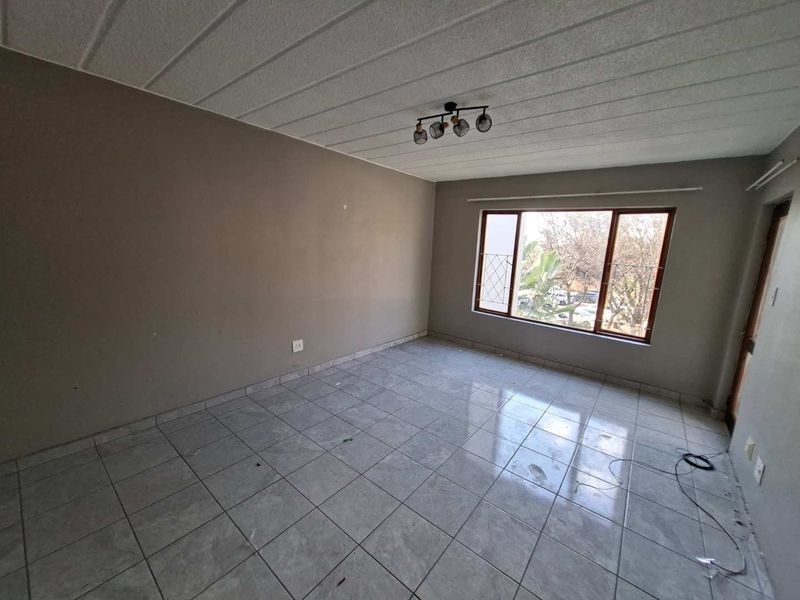 Stylish 1-Bedroom Apartment in the Heart of Morningside - Photo 9