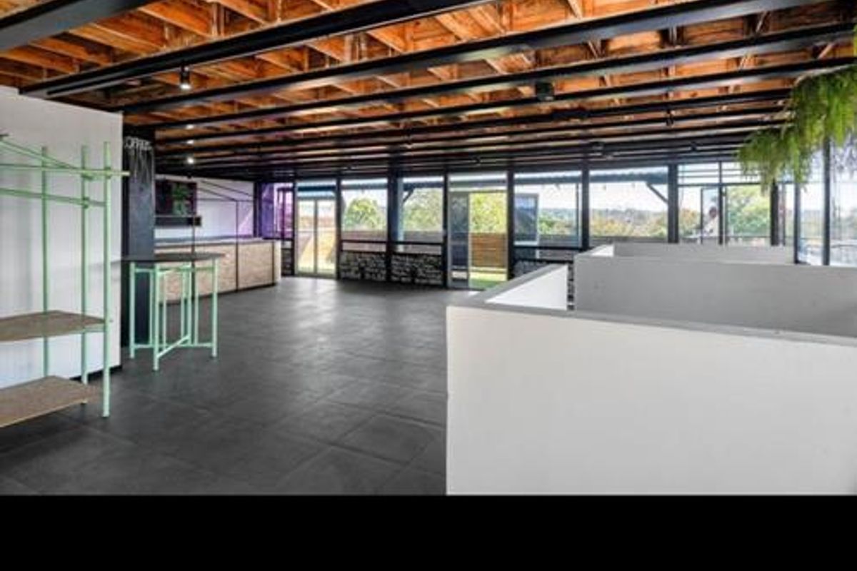 Prime Commercial Space Available on Prestigious Gleneagles Drive, Greenside - Photo 2