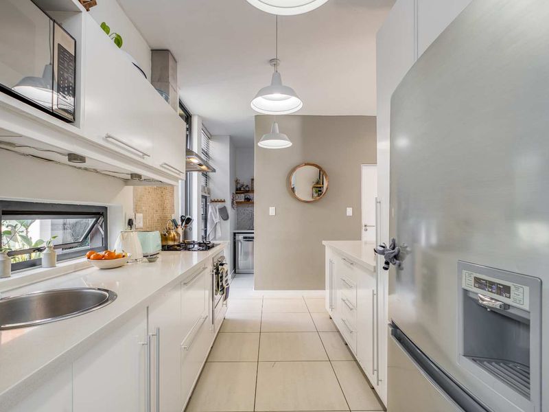 MODERN 3 BEDROOM HOUSE FOR SALE IN NORTH RIDING - Photo 7